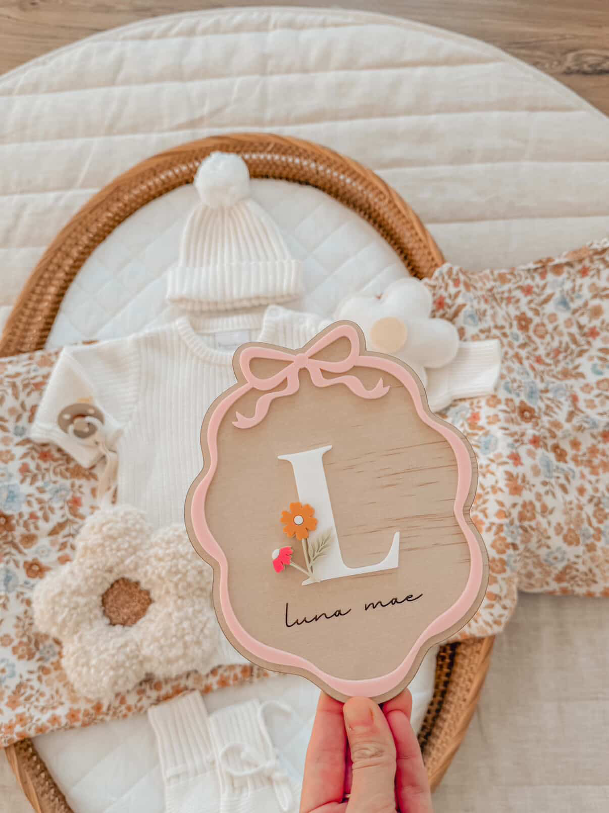 Goldie’s Bow Frame – Custom Letter & Name
