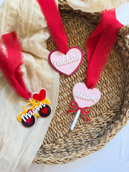 Stitched Hearts Valentine’s Day Basket Tag